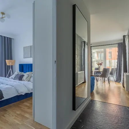 Glow - Faro Garden Apartment *